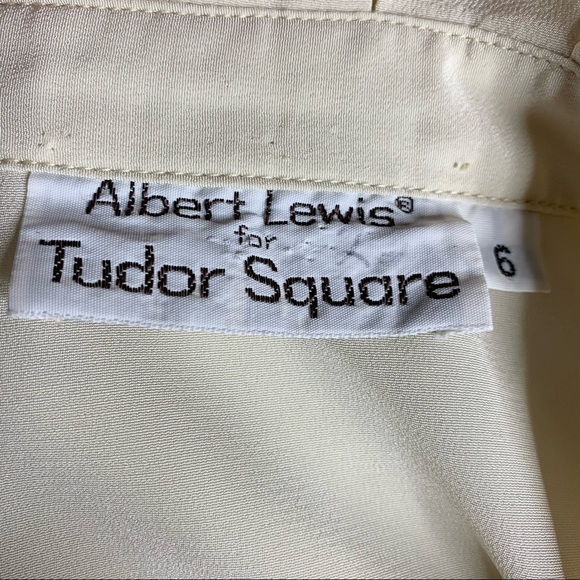 Vintage Ruffled Blouse - Picture 7 of 9